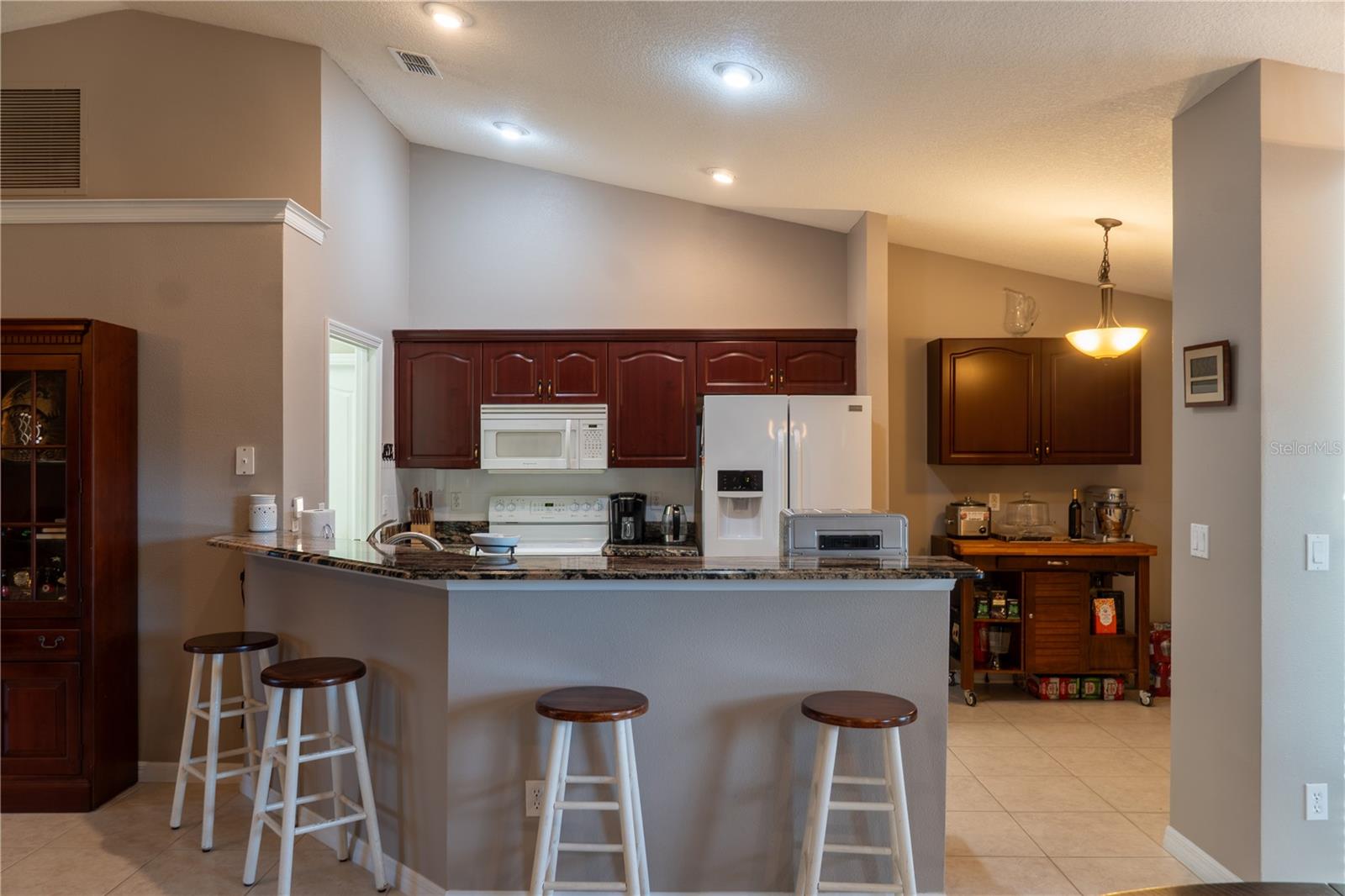 Image 13 of 26 For 952 Leyburn Drive