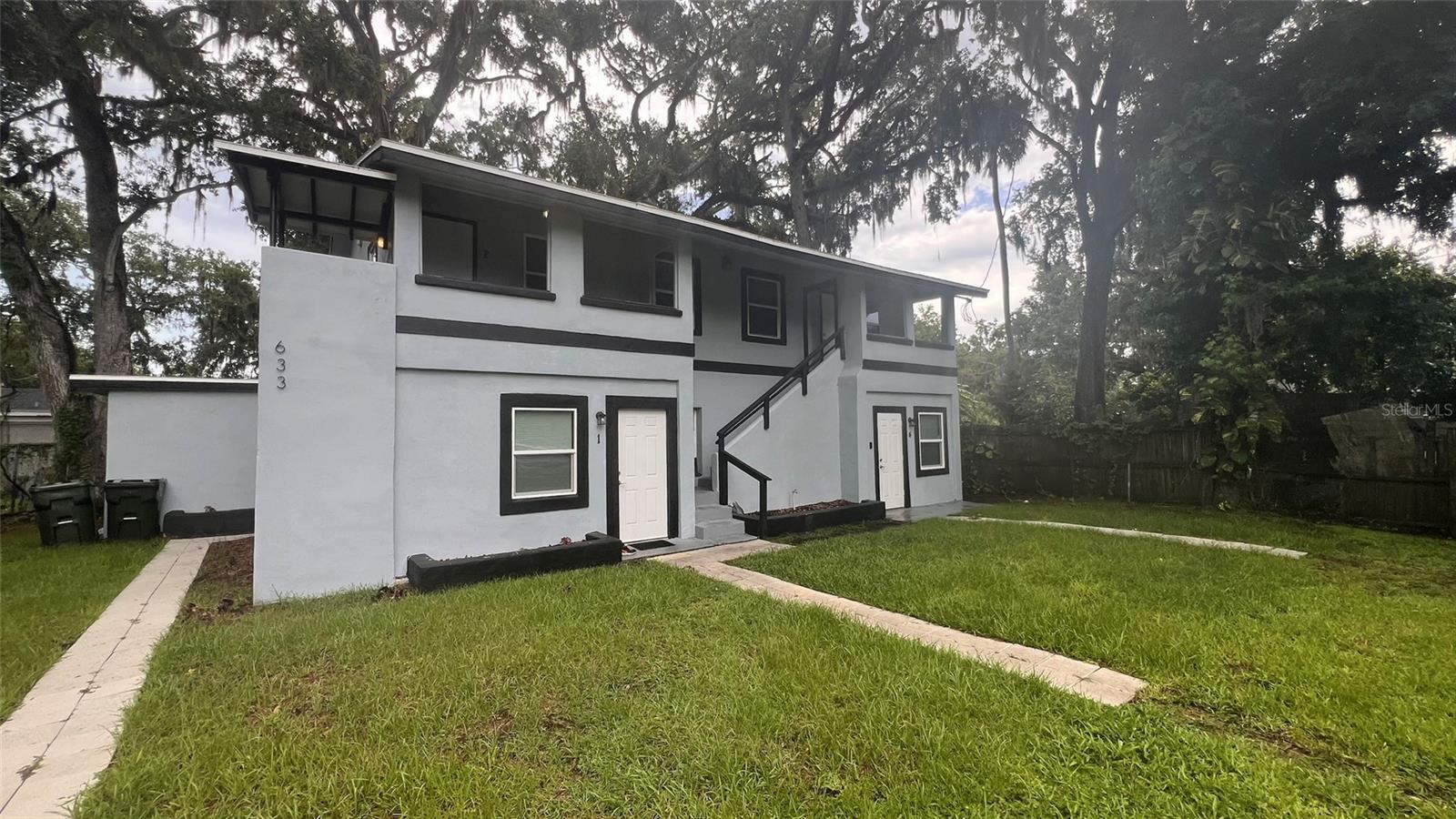 Image 10 of 12 For 633 Florence Street 3