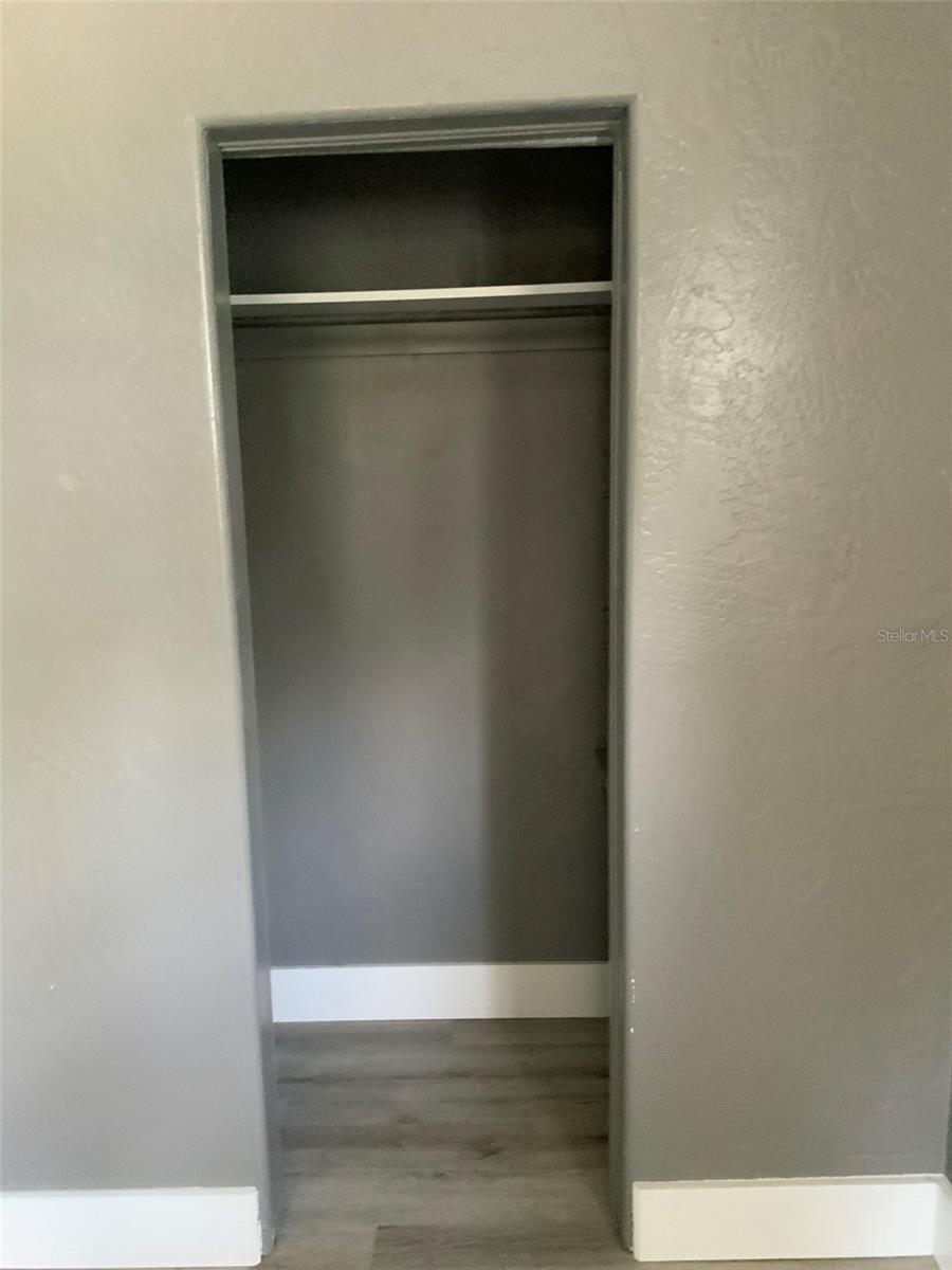 Image 5 of 12 For 633 Florence Street 3