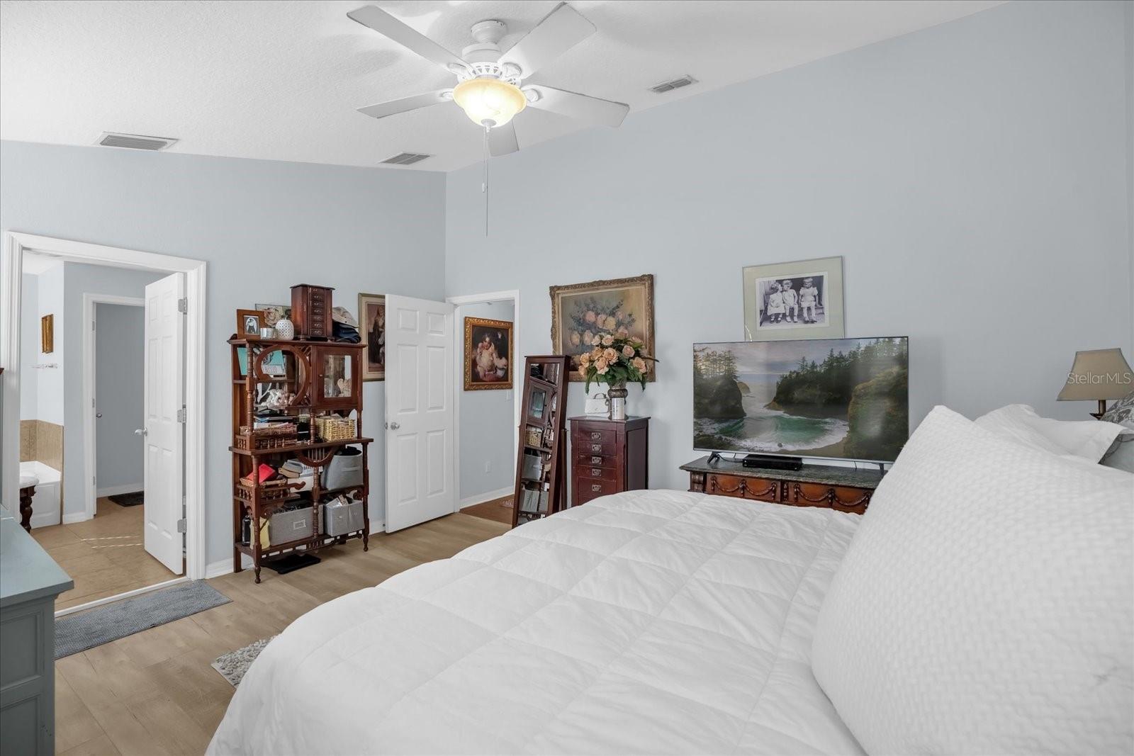 Image 15 of 33 For 869 Bending Oak Trail