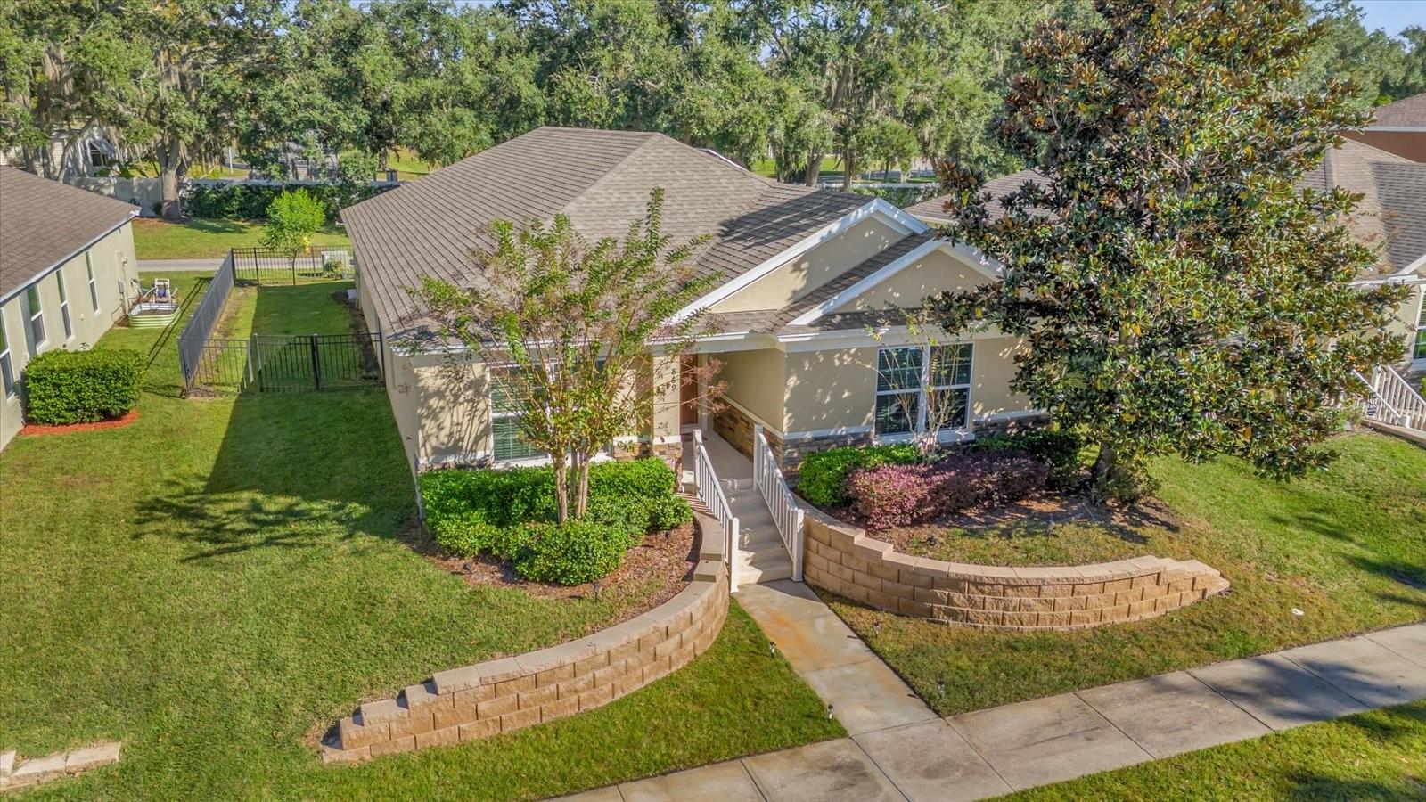 Image 2 of 33 For 869 Bending Oak Trail