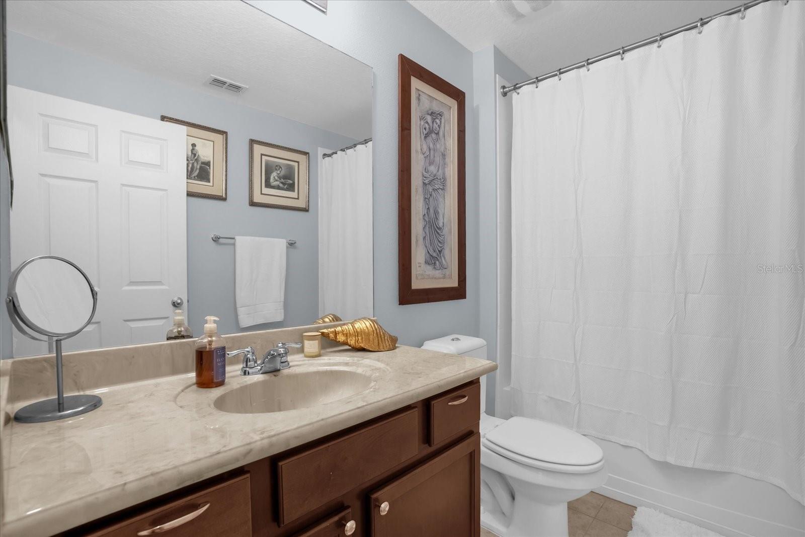 Image 23 of 33 For 869 Bending Oak Trail