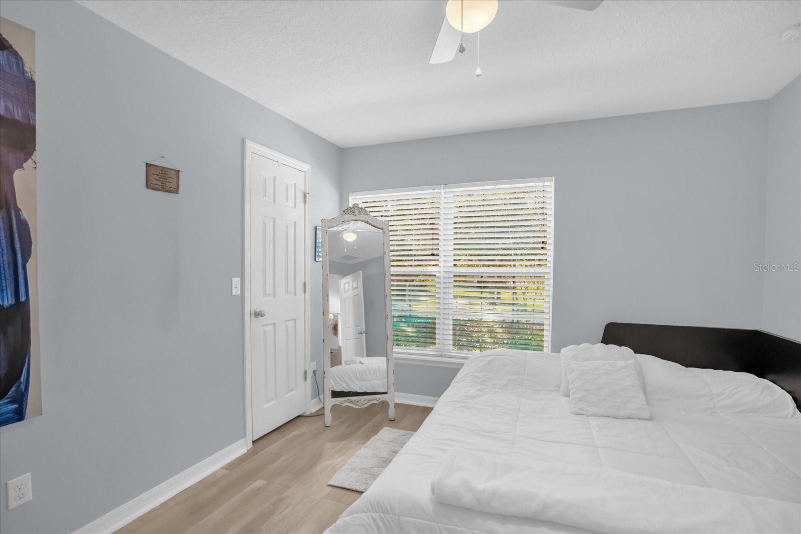 Image 25 of 33 For 869 Bending Oak Trail