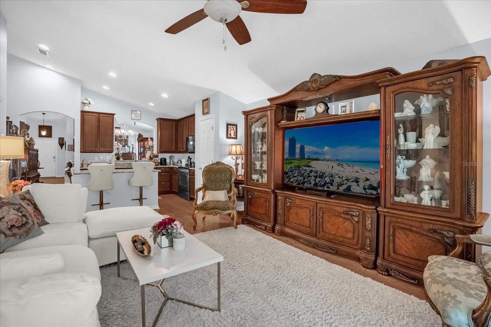 Image 7 of 33 For 869 Bending Oak Trail