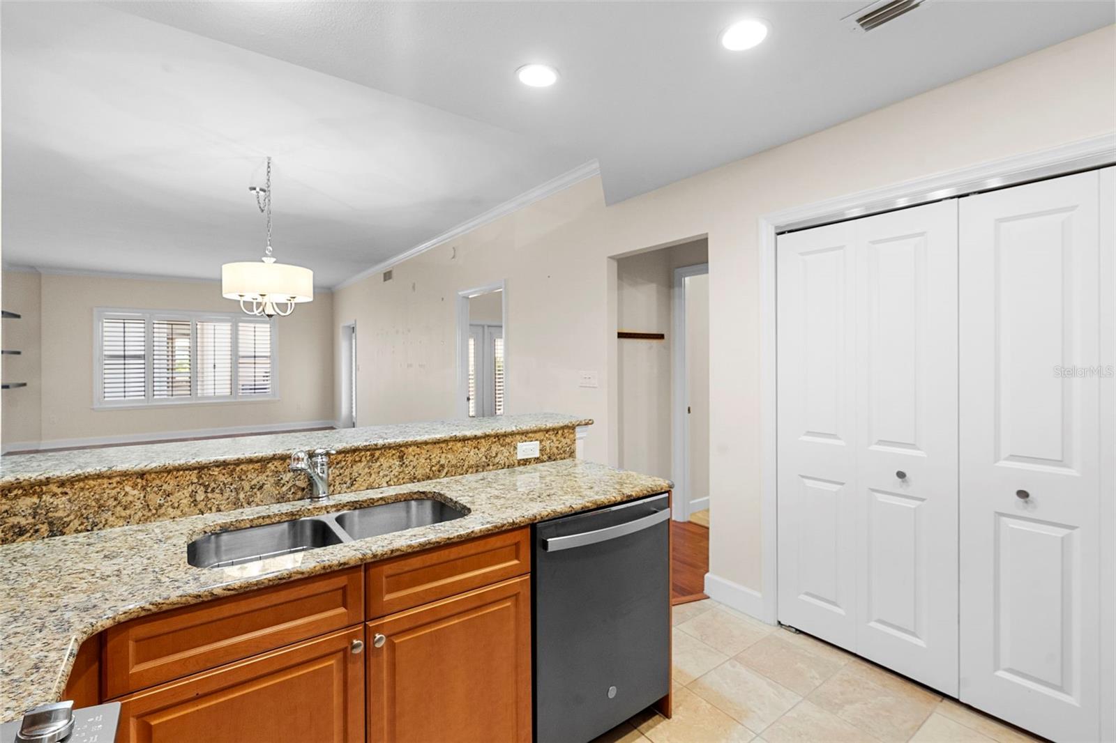 Image 14 of 43 For 630 Vassar Street 2204