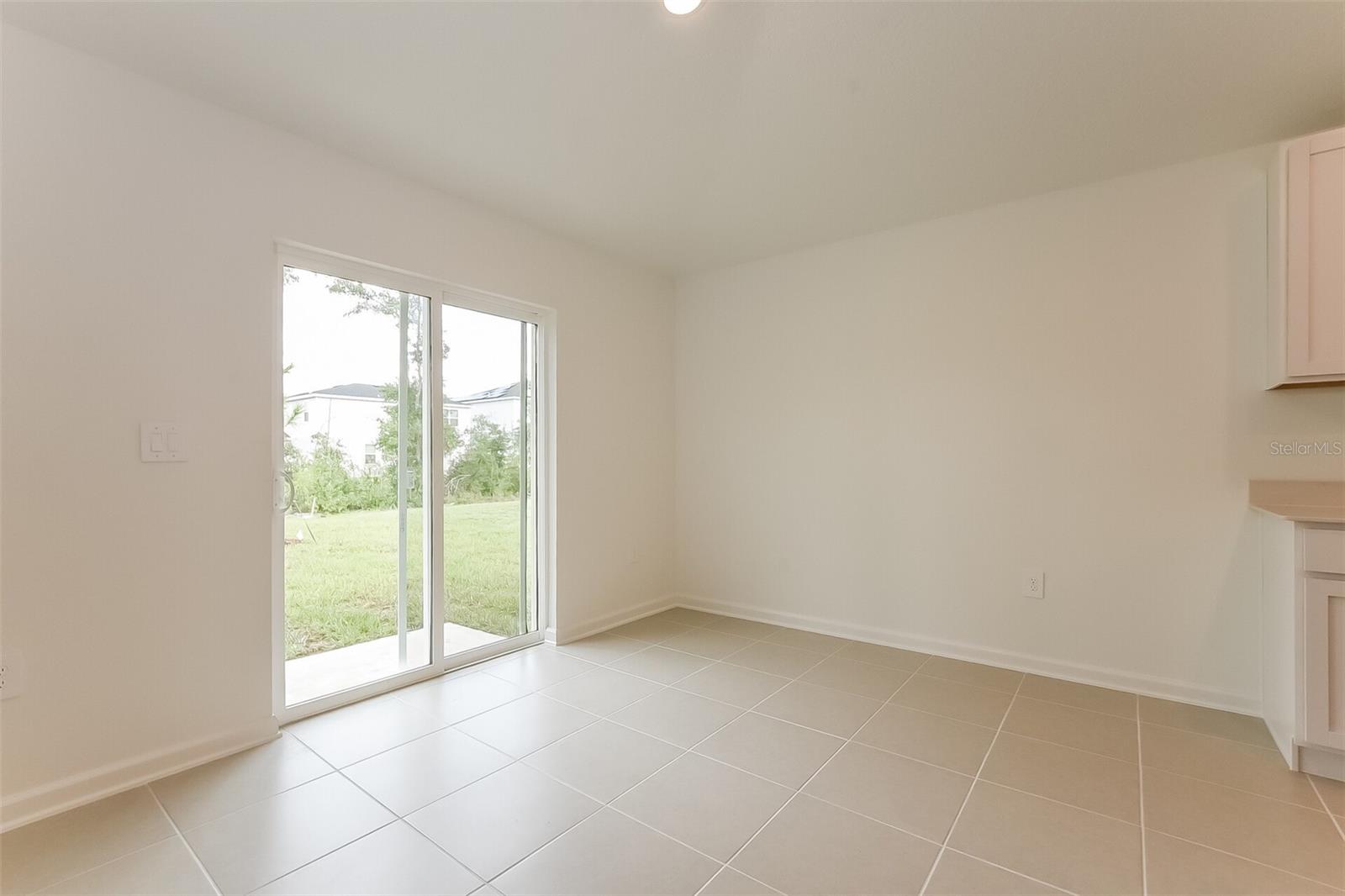 Image 11 of 16 For 1370 Inkberry Circle