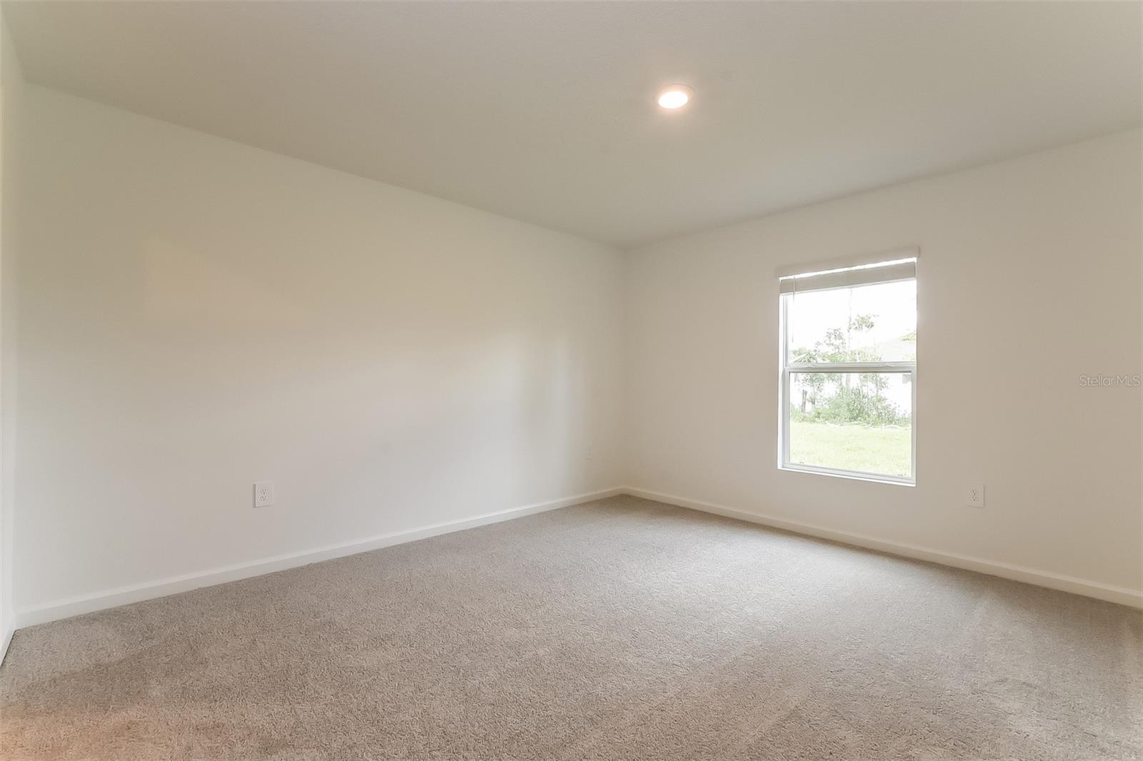 Image 5 of 16 For 1370 Inkberry Circle