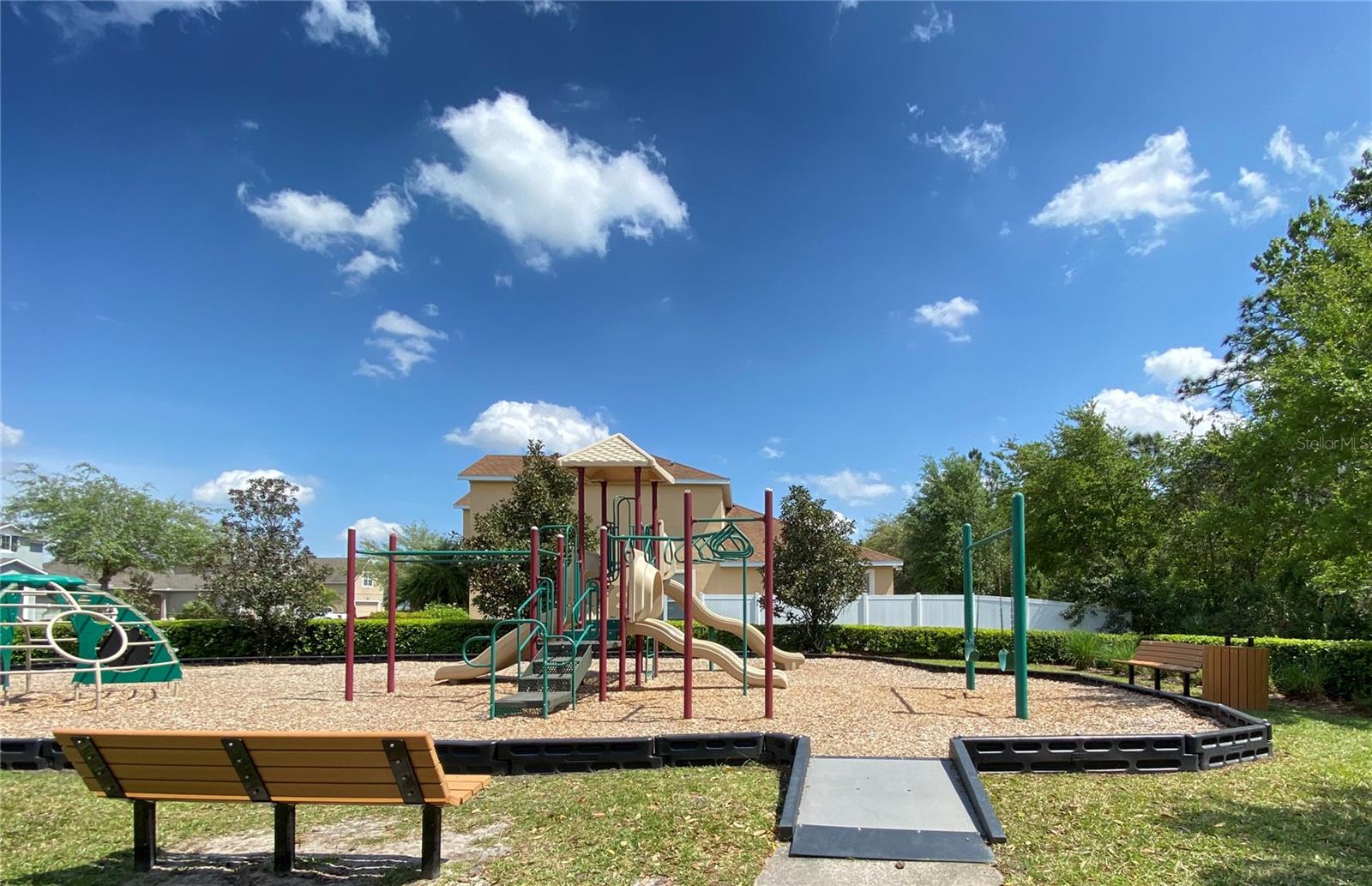 Image 4 of 60 For 4894 Waterside Pointe Circle