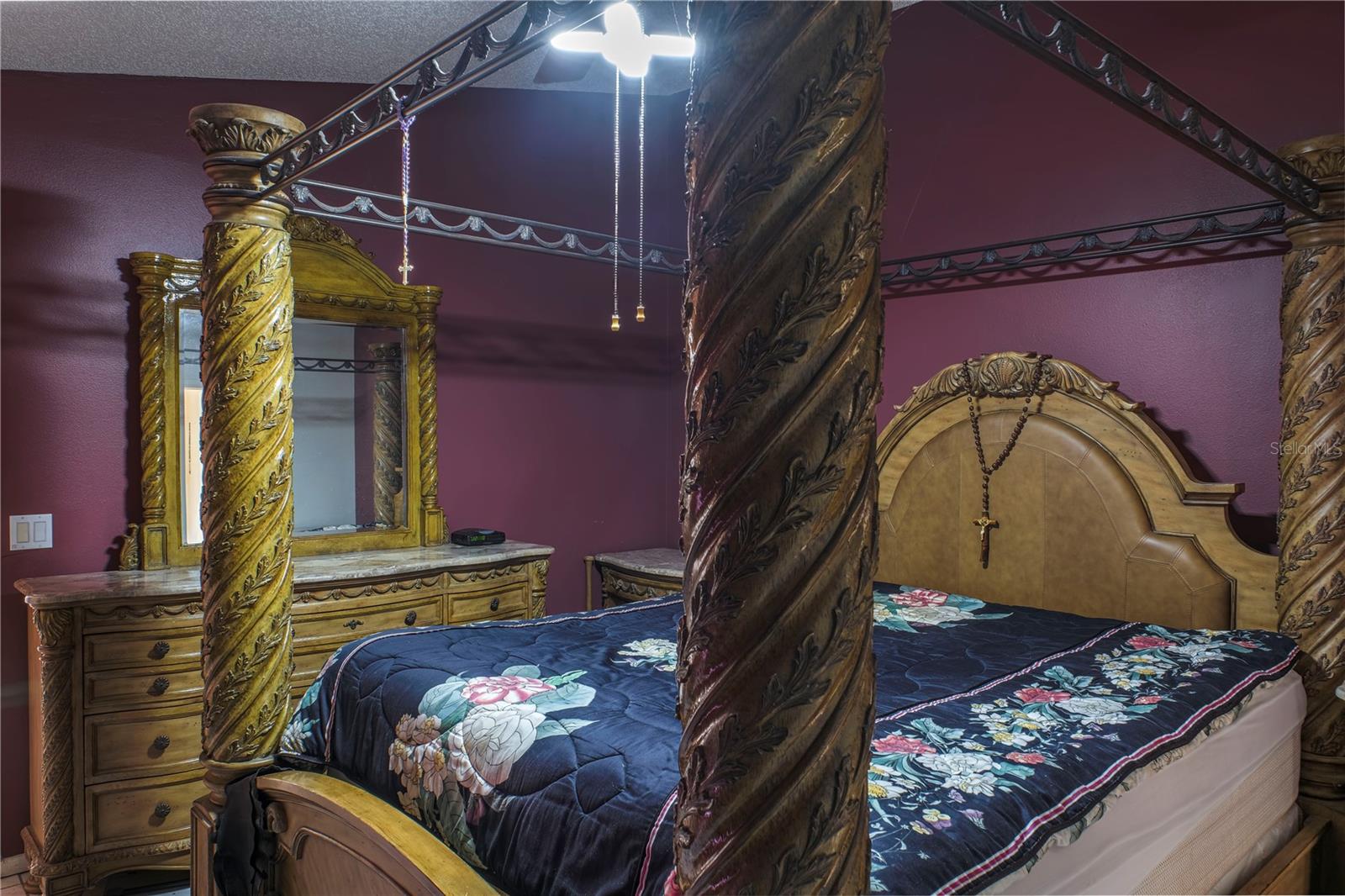 Image 13 of 33 For 602 Oak Manor Circle