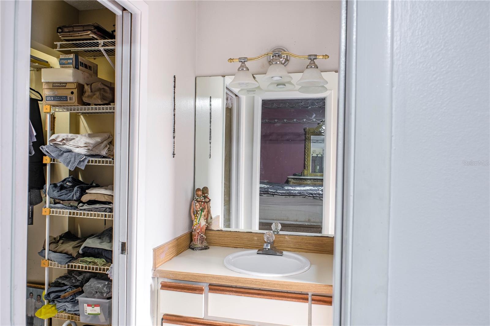 Image 15 of 33 For 602 Oak Manor Circle