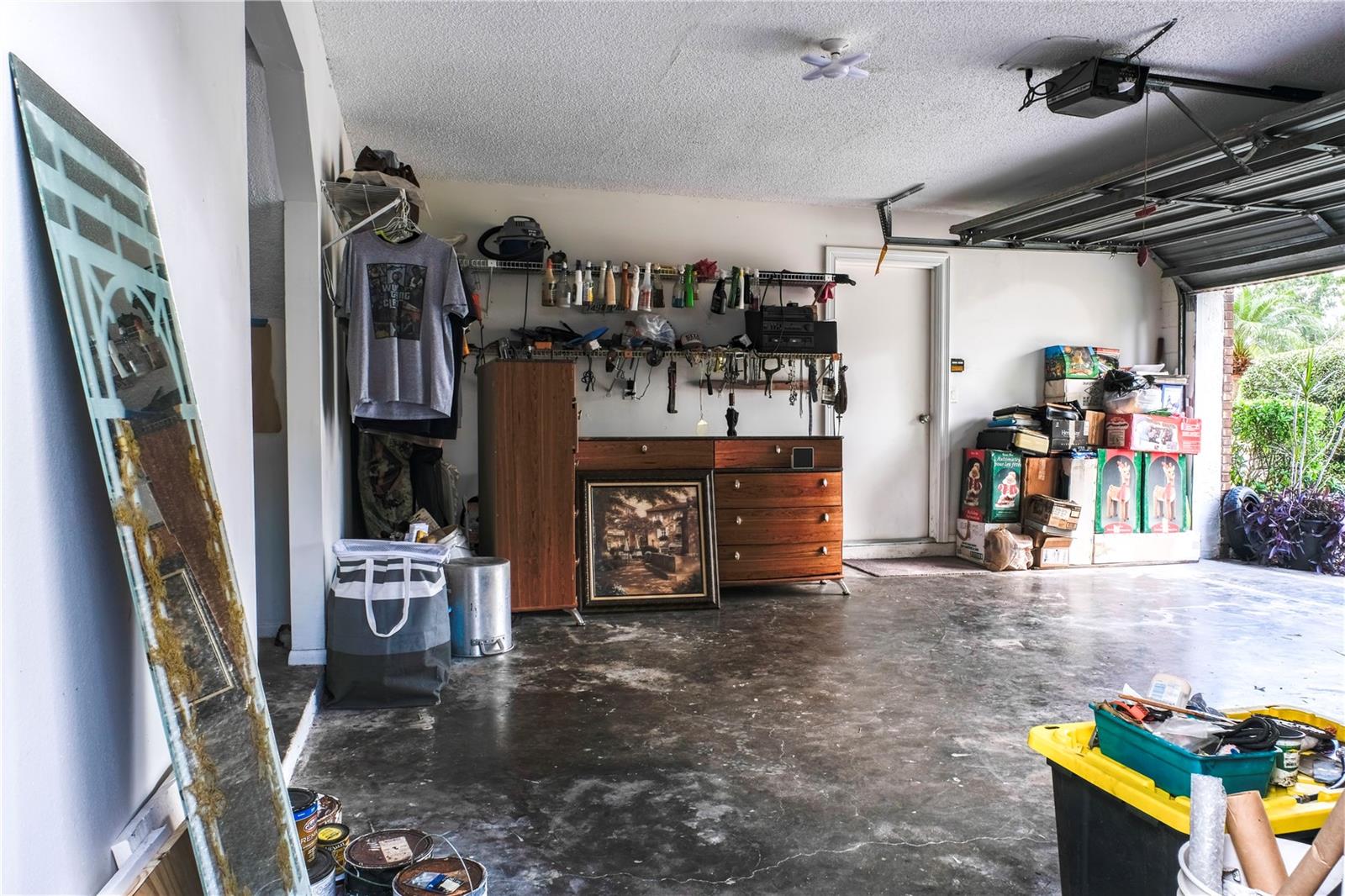 Image 27 of 33 For 602 Oak Manor Circle