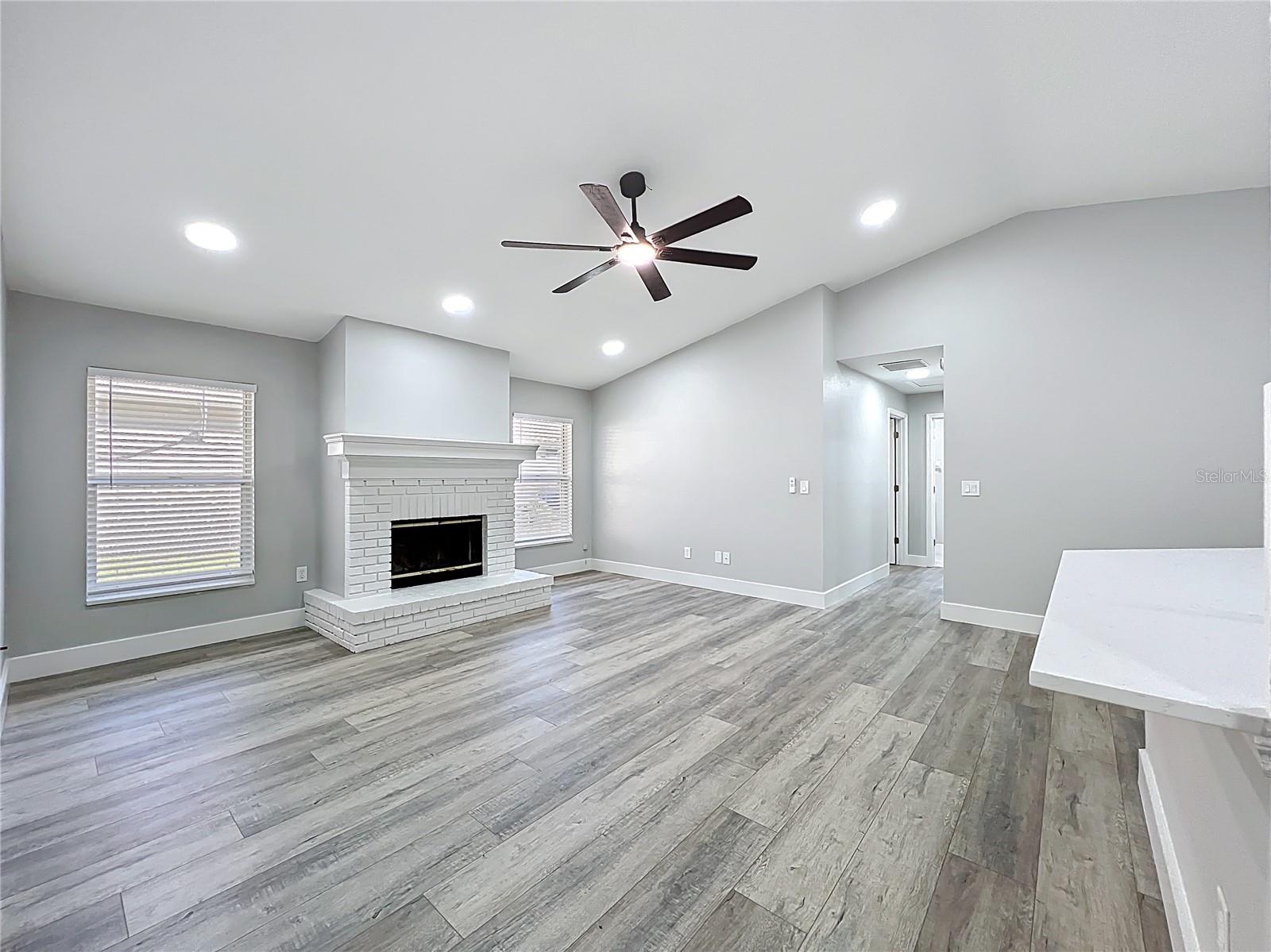 Image 11 of 55 For 1002 Beckstrom Drive