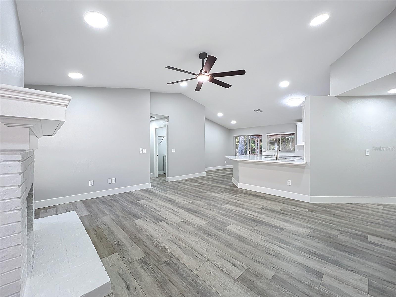 Image 12 of 55 For 1002 Beckstrom Drive