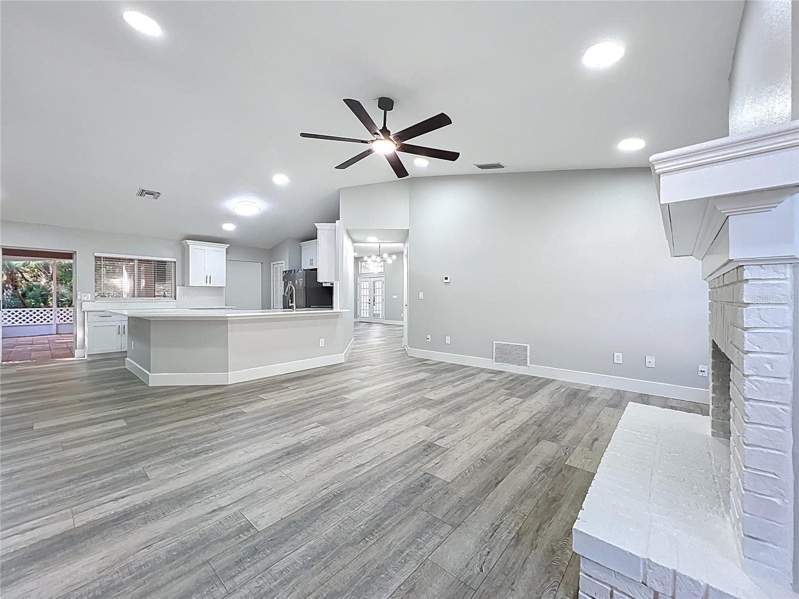 Image 13 of 55 For 1002 Beckstrom Drive