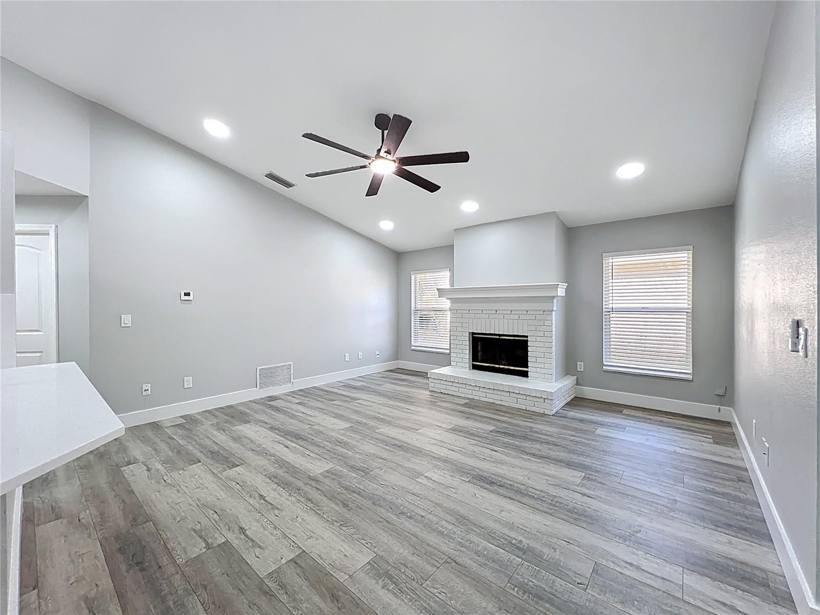 Image 15 of 55 For 1002 Beckstrom Drive