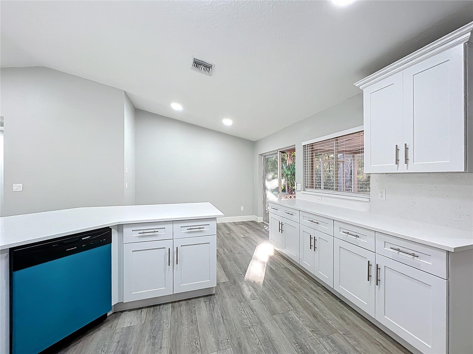 Image 25 of 55 For 1002 Beckstrom Drive