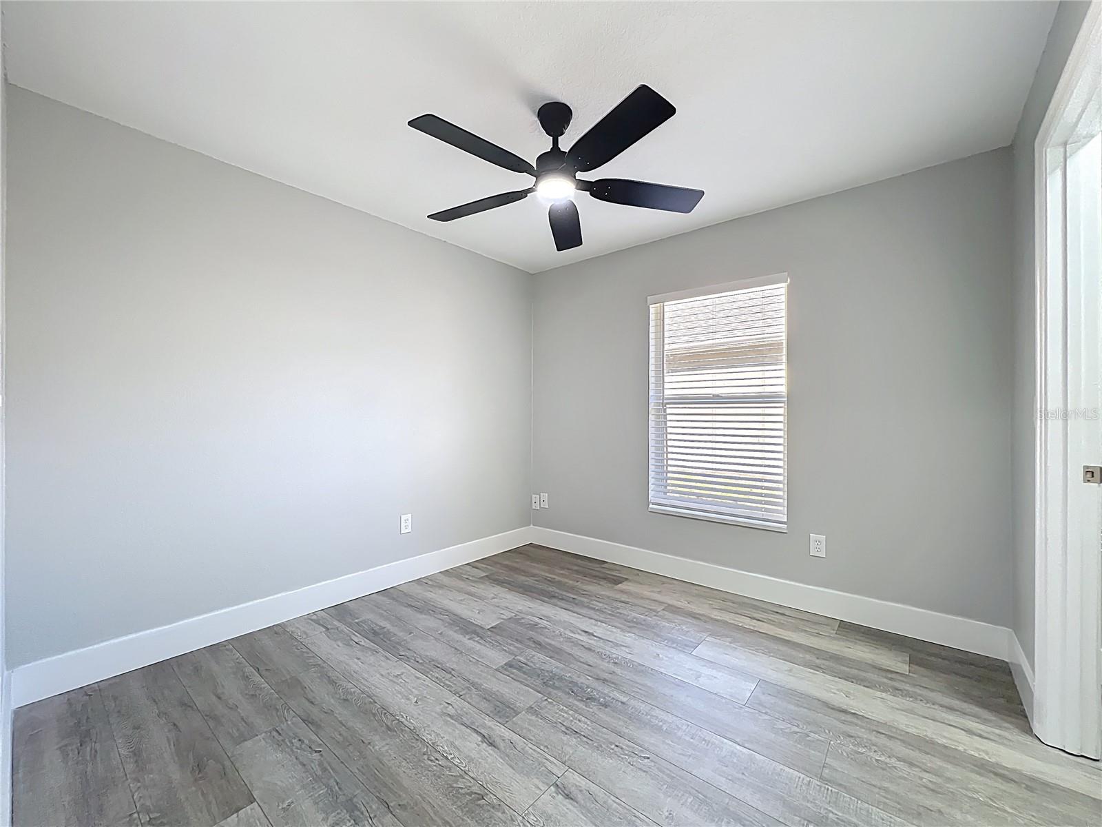 Image 30 of 55 For 1002 Beckstrom Drive