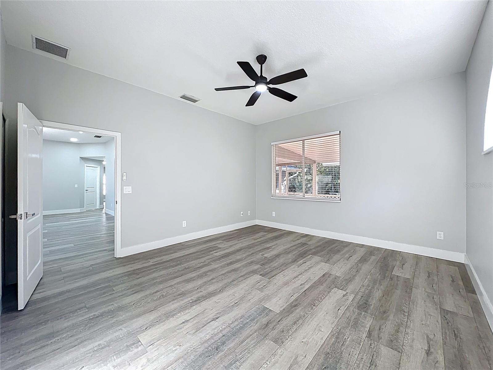 Image 39 of 55 For 1002 Beckstrom Drive