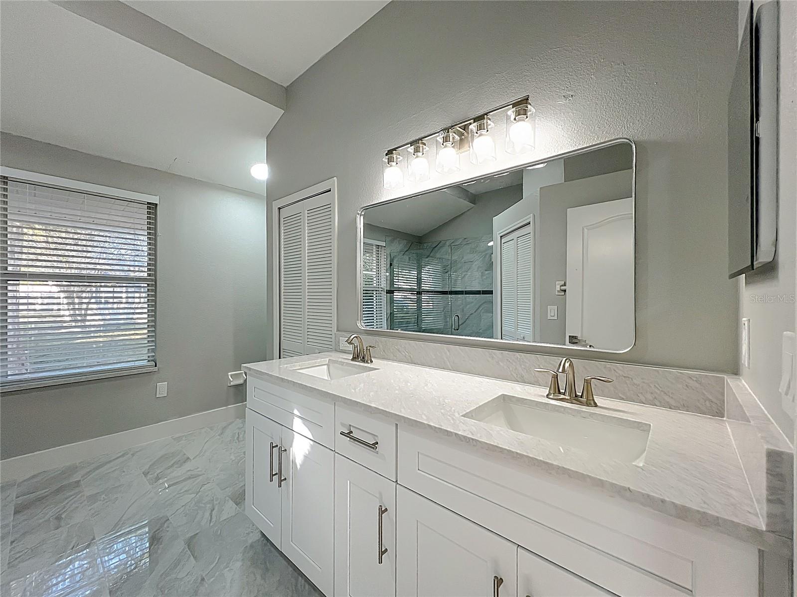 Image 41 of 55 For 1002 Beckstrom Drive