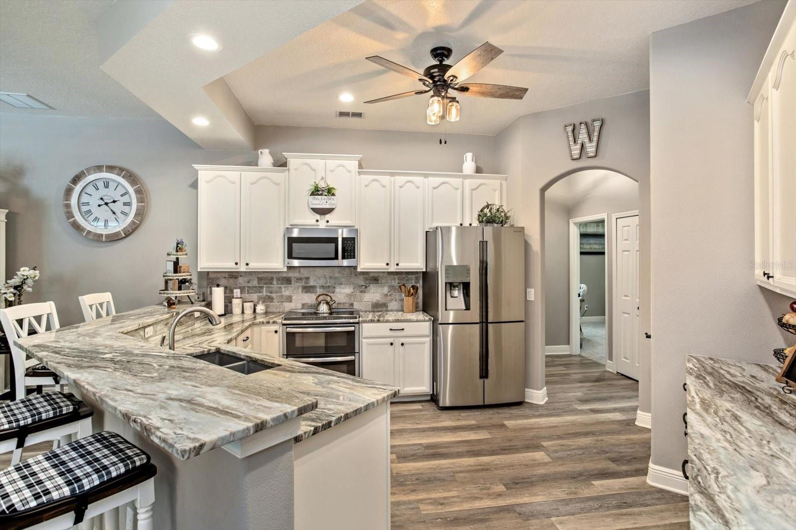 Image 17 of 41 For 8158 Emerald Forest Court