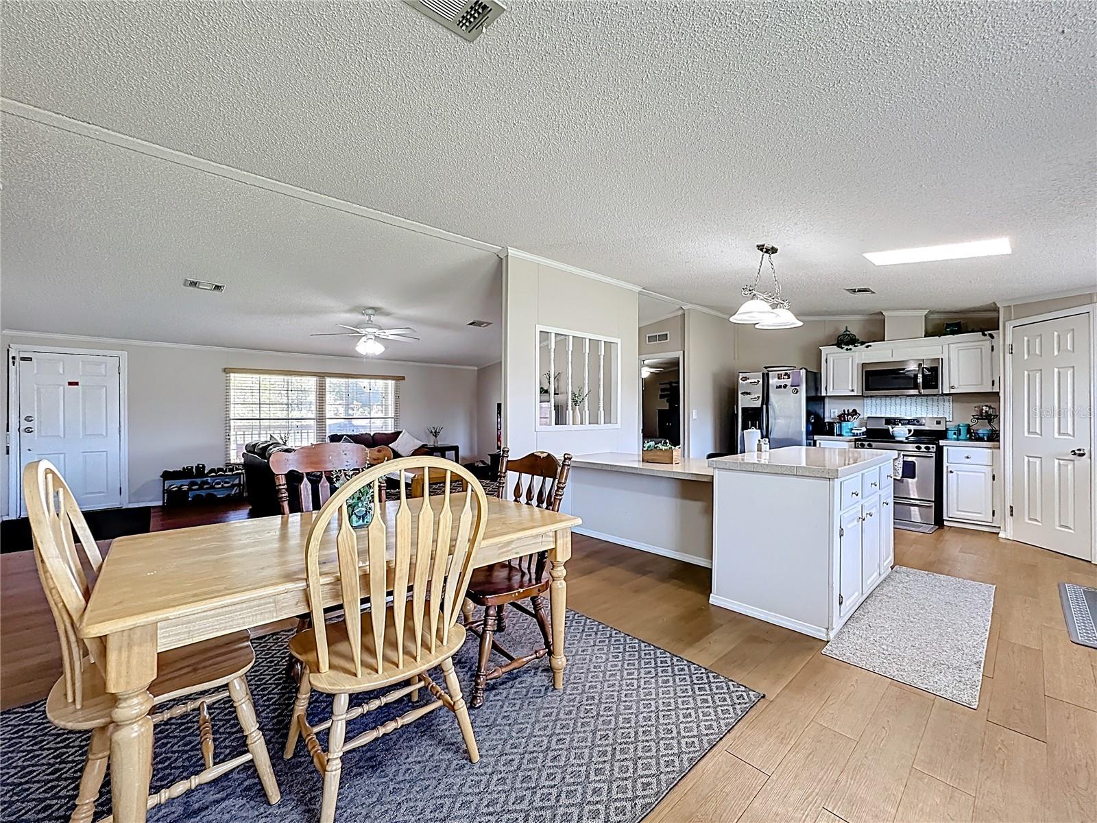 Image 15 of 43 For 5175 Topeka Avenue