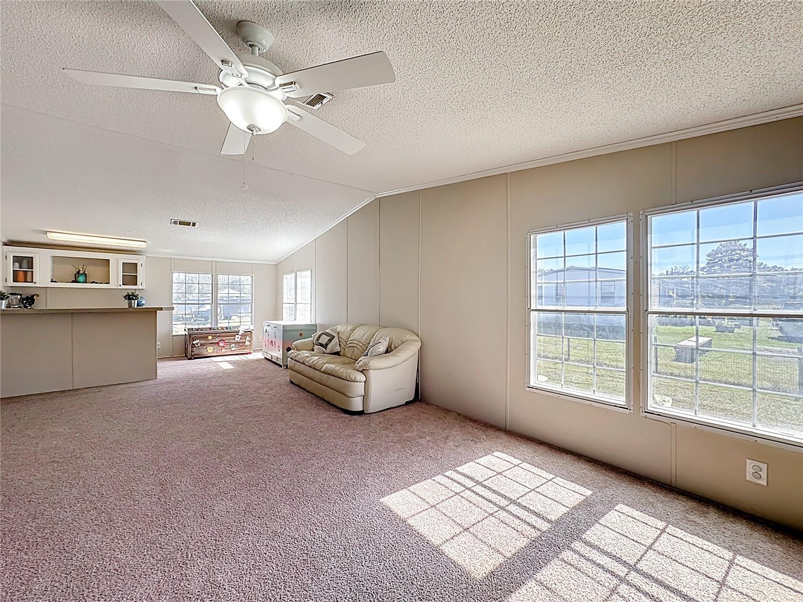 Image 16 of 43 For 5175 Topeka Avenue