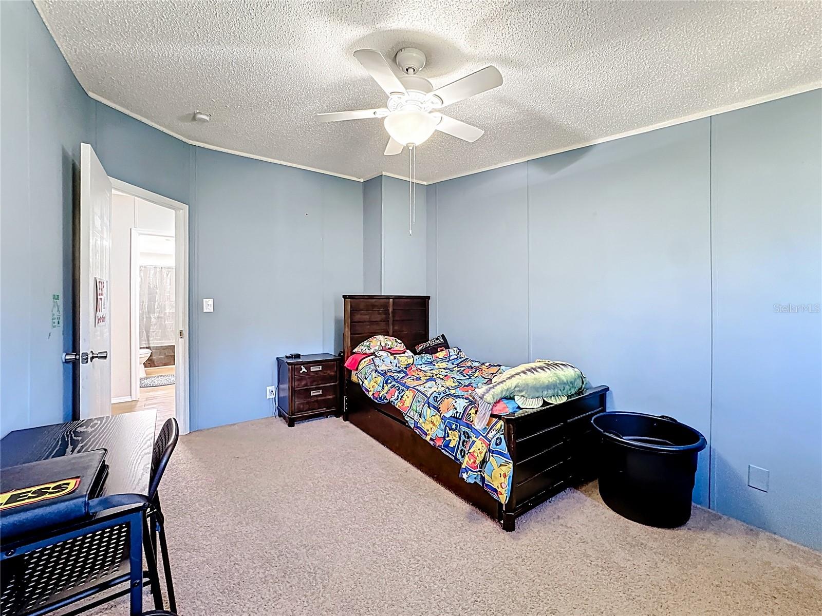 Image 21 of 43 For 5175 Topeka Avenue