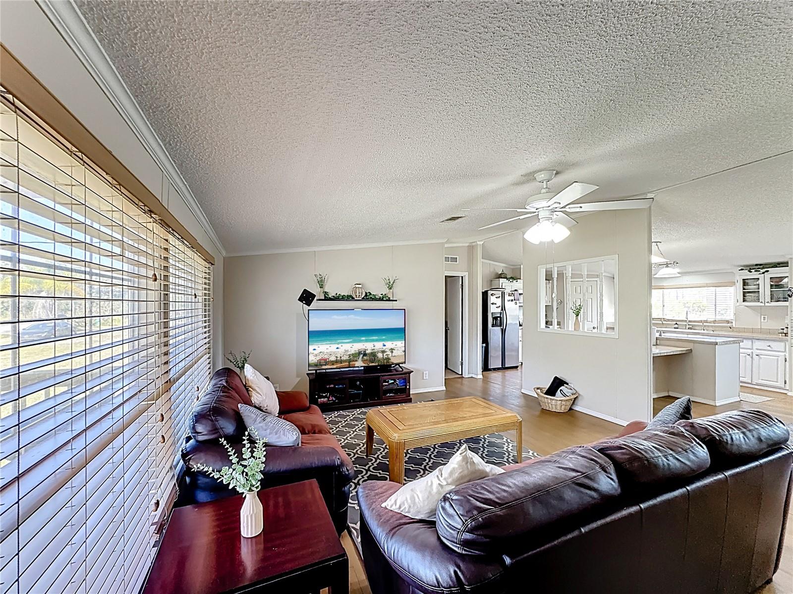 Image 9 of 43 For 5175 Topeka Avenue