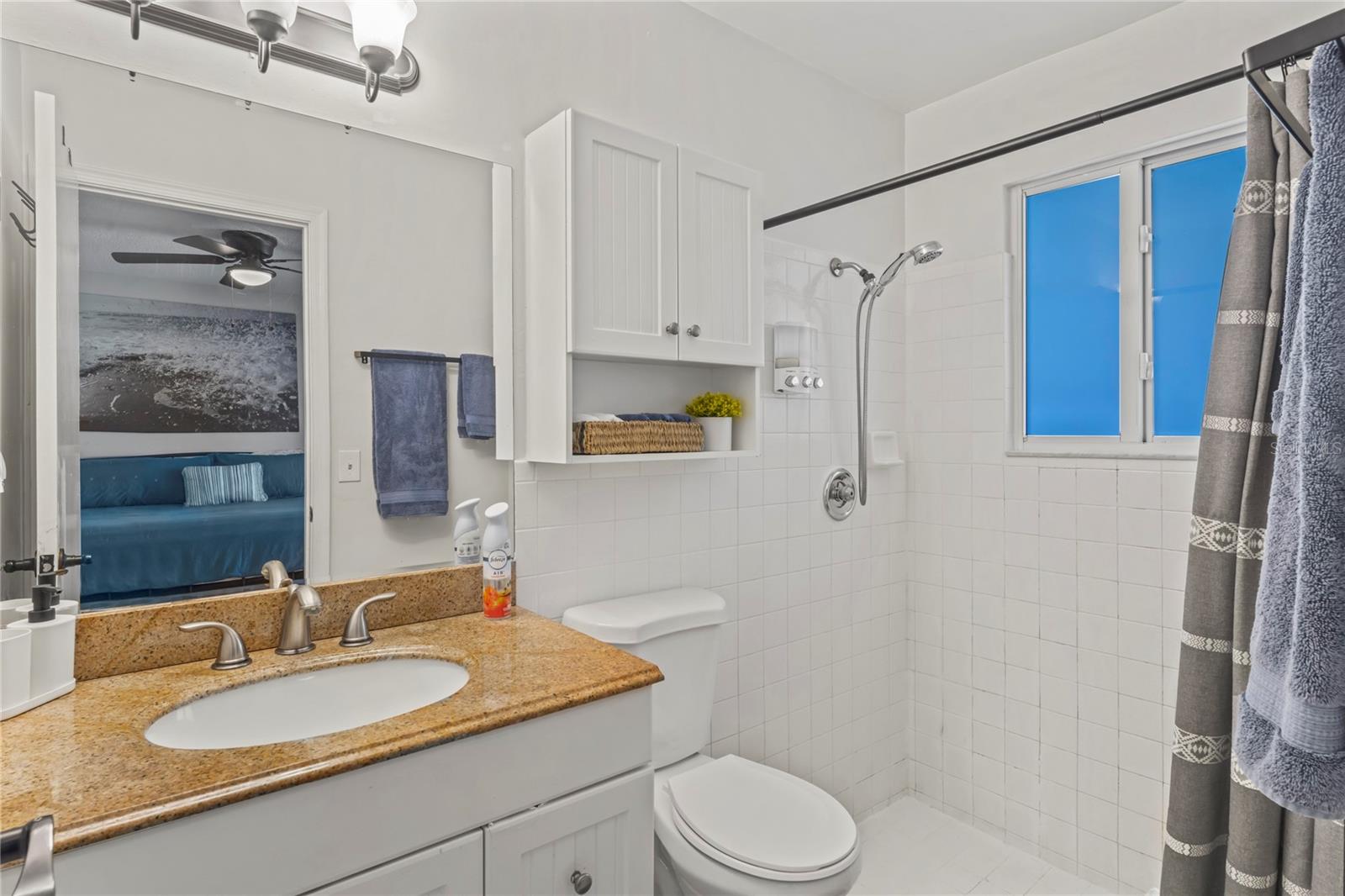 Image 26 of 43 For 8745 Sol Terrace