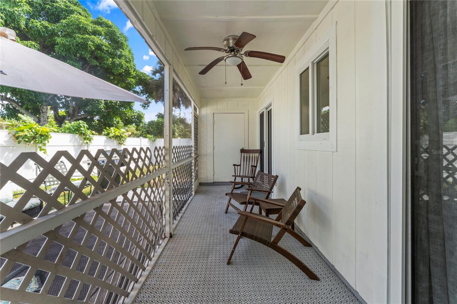 Image 36 of 43 For 8745 Sol Terrace