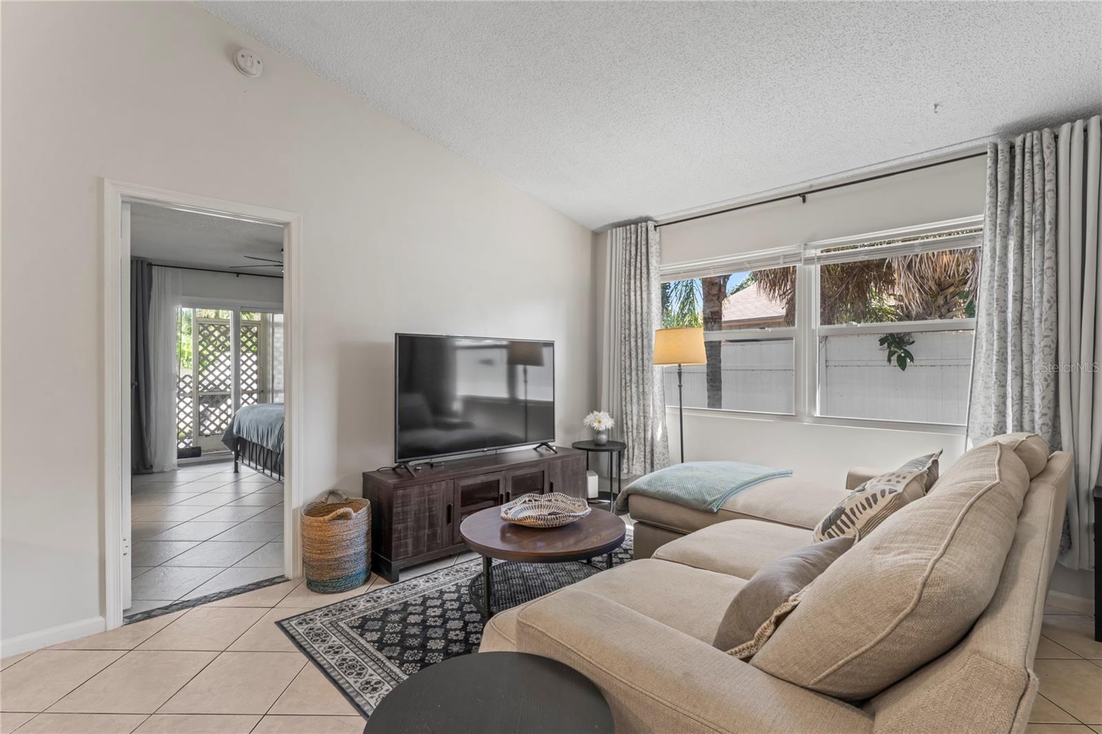 Image 4 of 43 For 8745 Sol Terrace