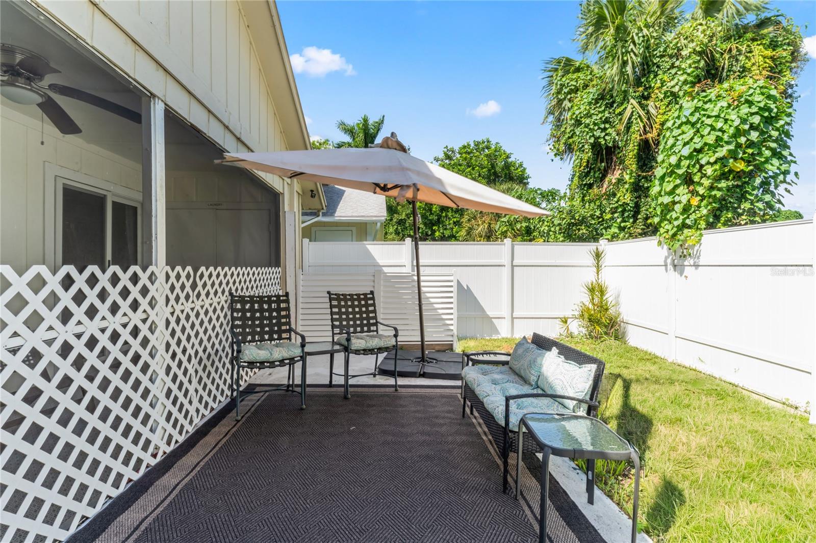 Image 40 of 43 For 8745 Sol Terrace