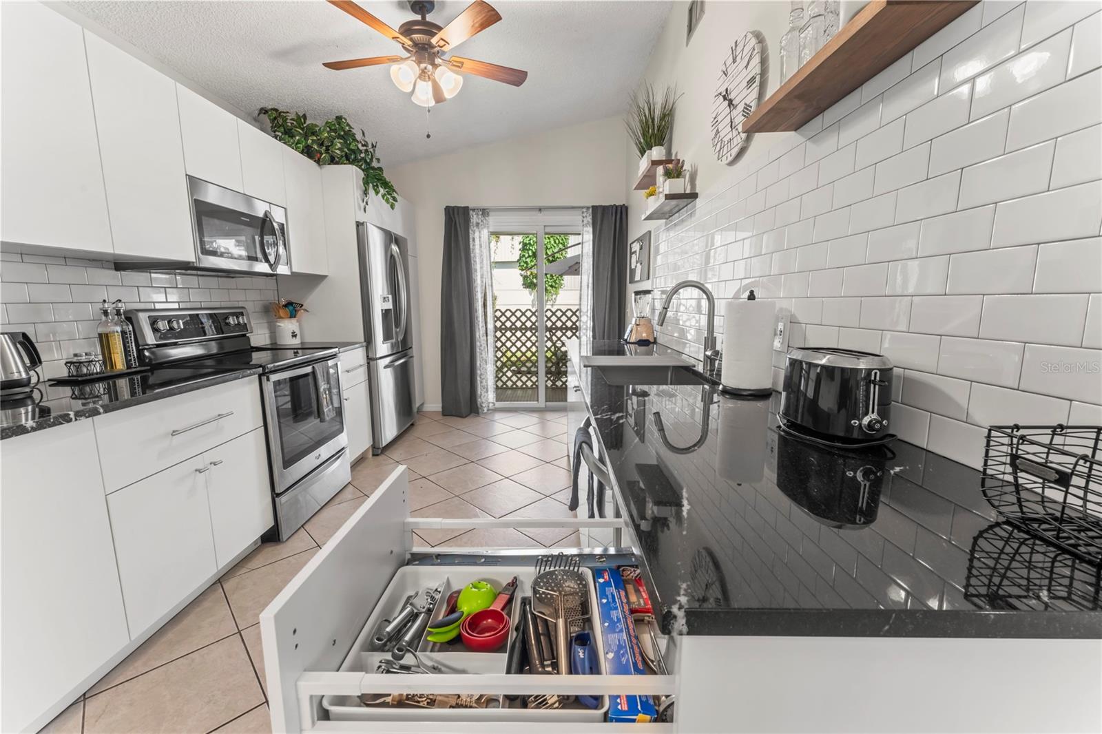 Image 9 of 43 For 8745 Sol Terrace