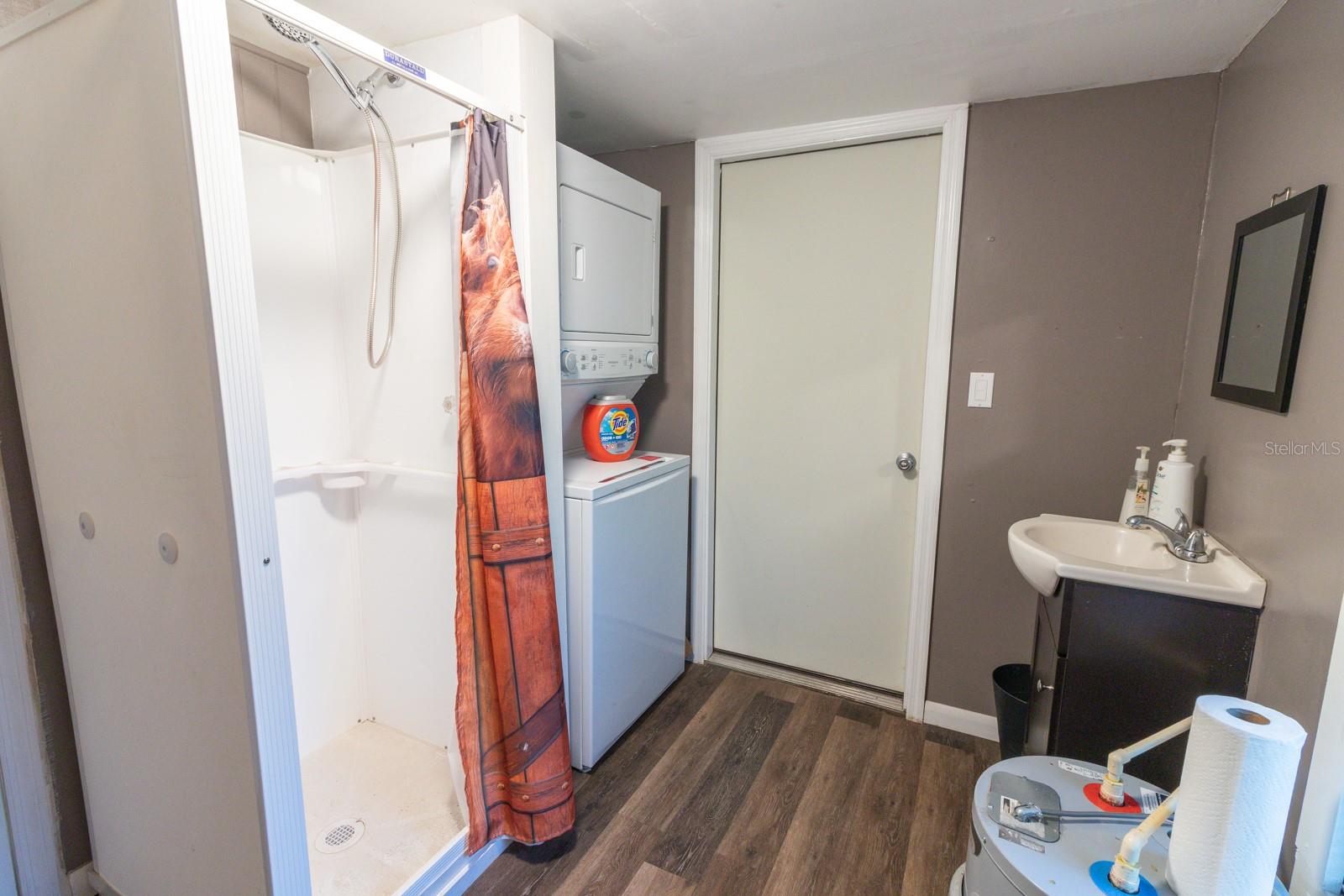 Image 26 of 86 For 560 Lake Pleasant Road