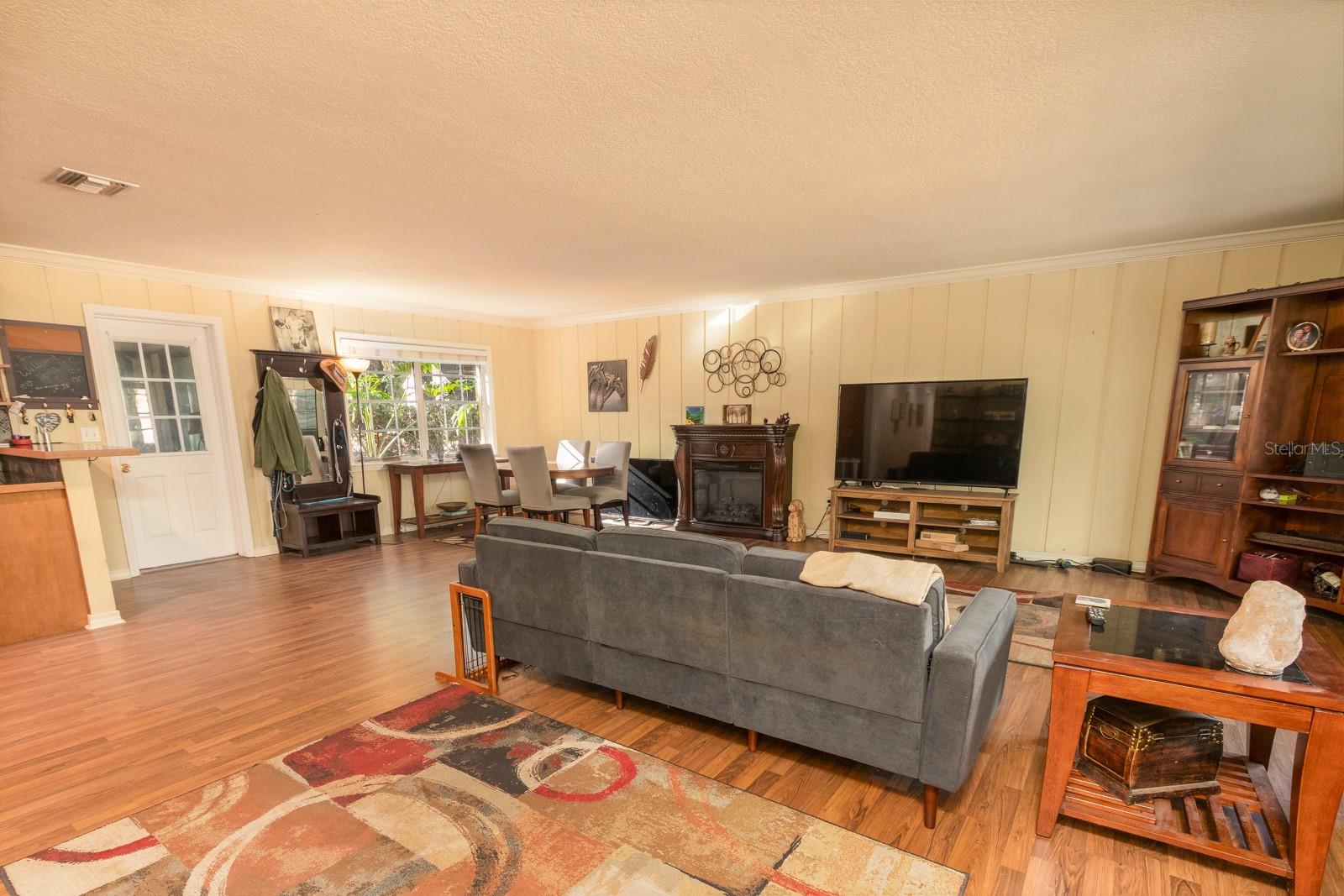 Image 6 of 86 For 560 Lake Pleasant Road