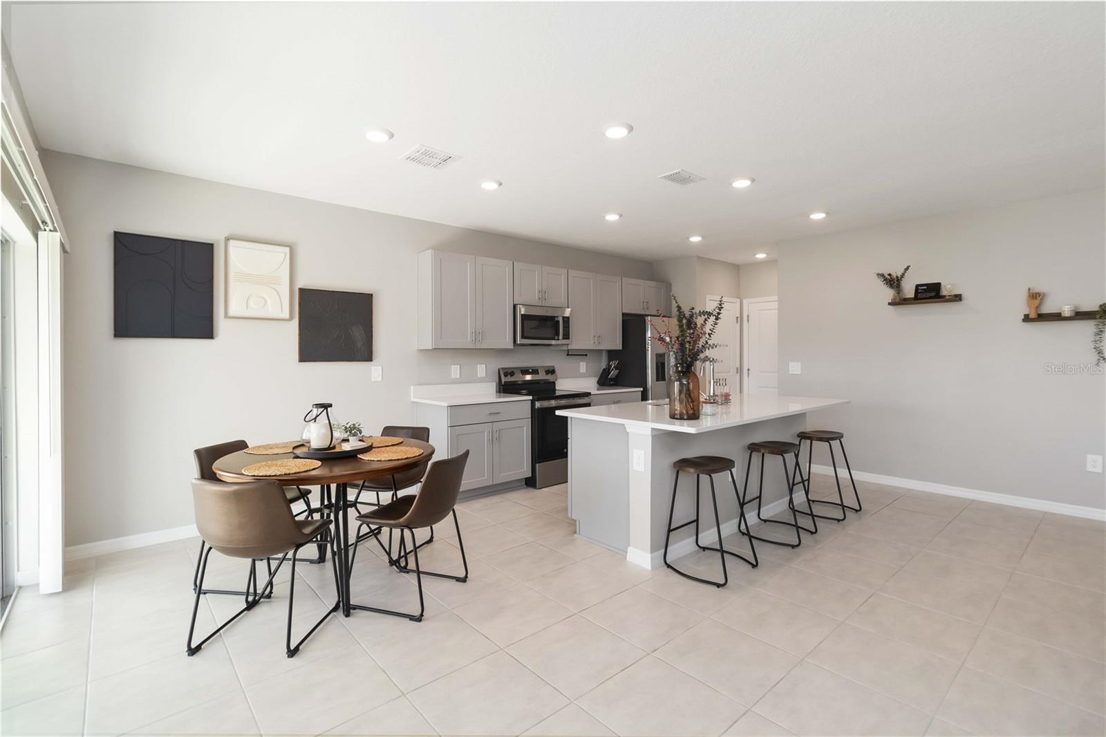 Image 11 of 29 For 212 Acorn Road