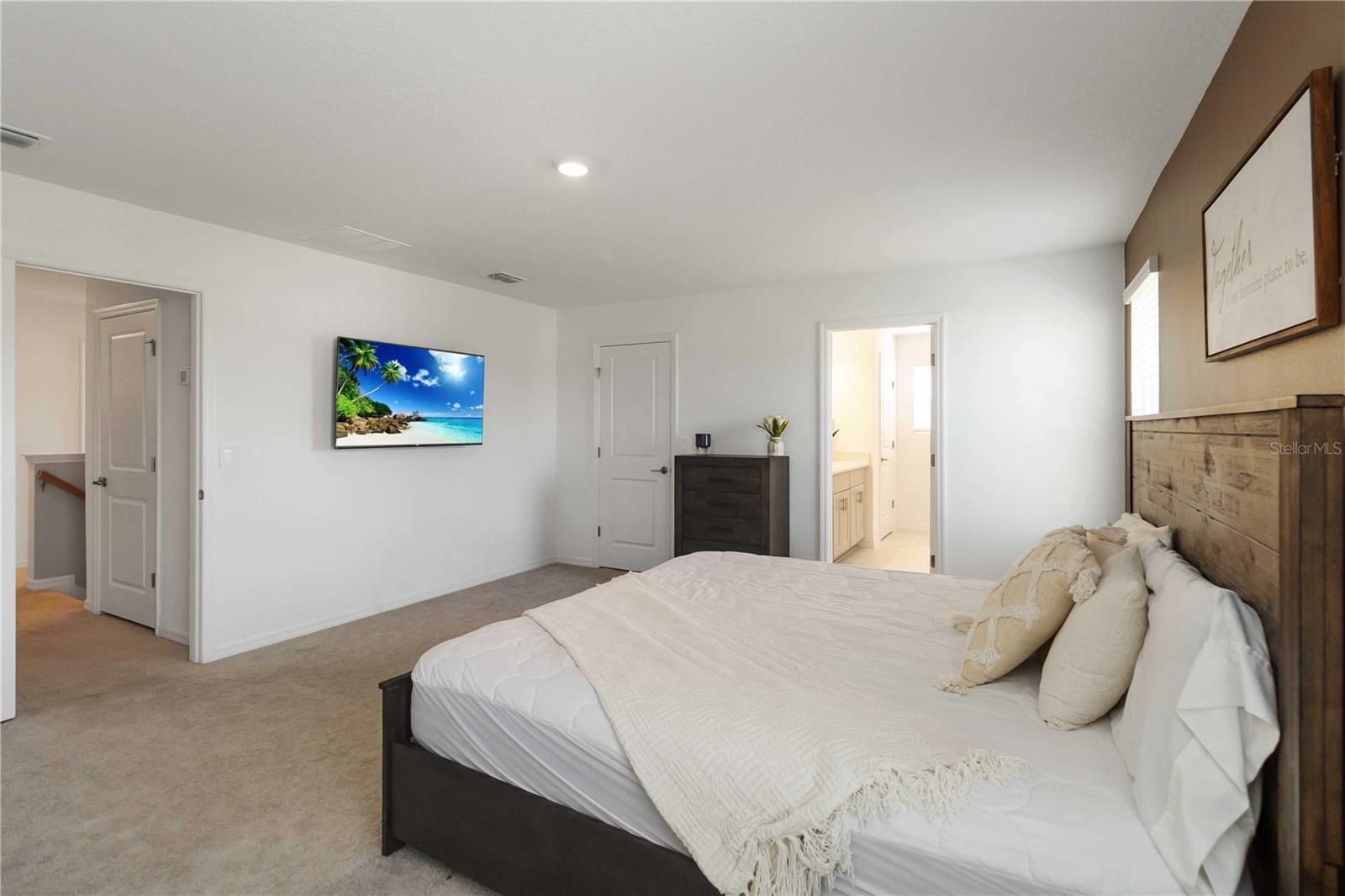 Image 15 of 29 For 212 Acorn Road