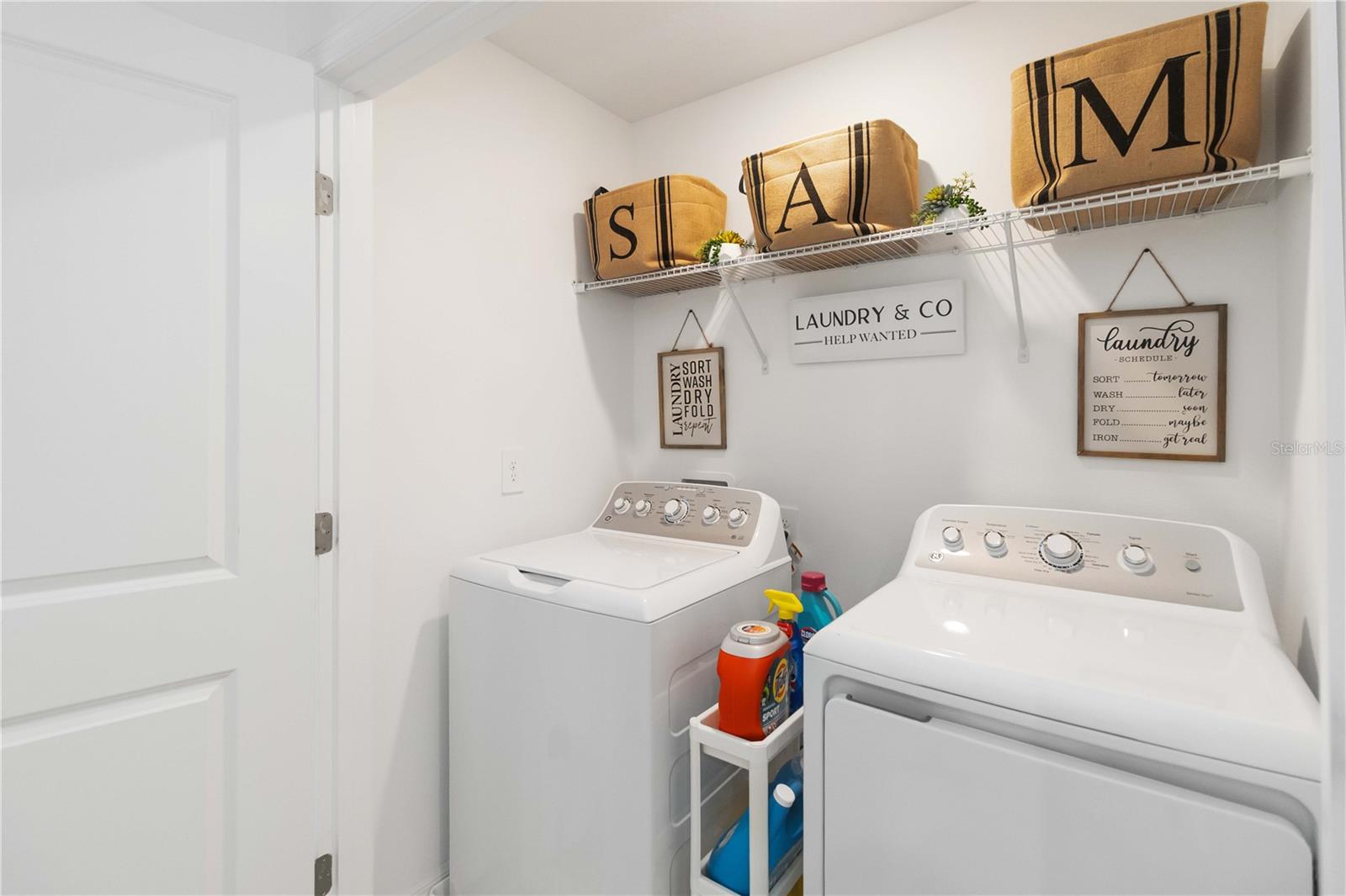 Image 17 of 29 For 212 Acorn Road