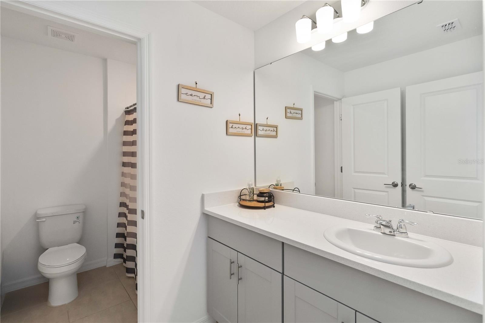 Image 21 of 29 For 212 Acorn Road