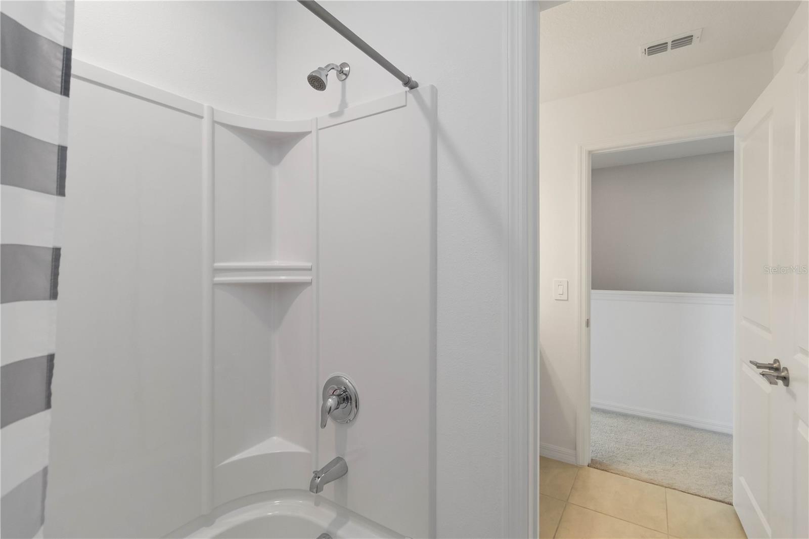 Image 23 of 29 For 212 Acorn Road