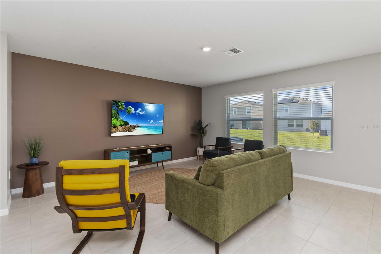 Image 7 of 29 For 212 Acorn Road