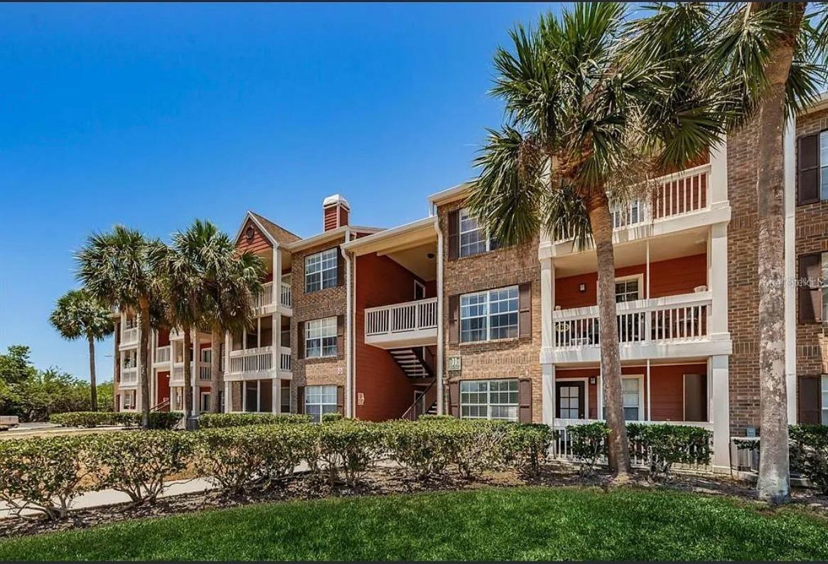 Image 2 of 32 For 10200 Gandy Blvd N  1116