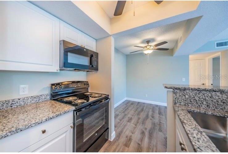 Image 23 of 32 For 10200 Gandy Blvd N  1116