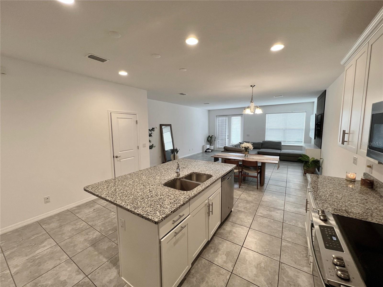 Image 4 of 19 For 11079 Hanlon Terrace Alley