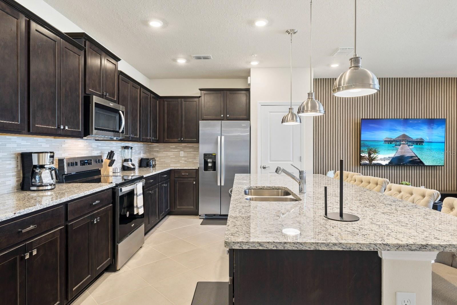 Image 12 of 54 For 1290 Shoreside Street