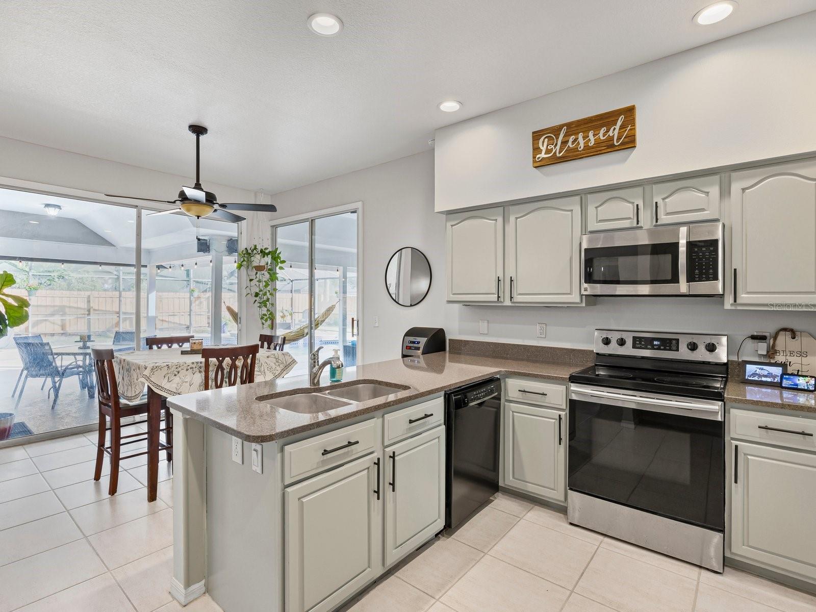 Image 13 of 48 For 709 Windwillow Circle