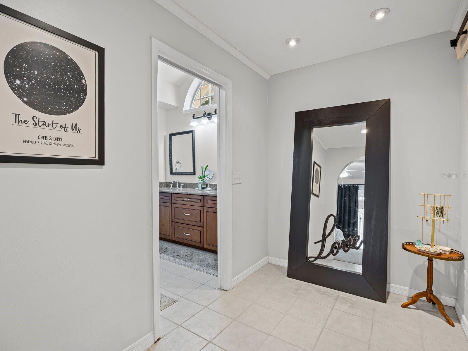 Image 20 of 48 For 709 Windwillow Circle