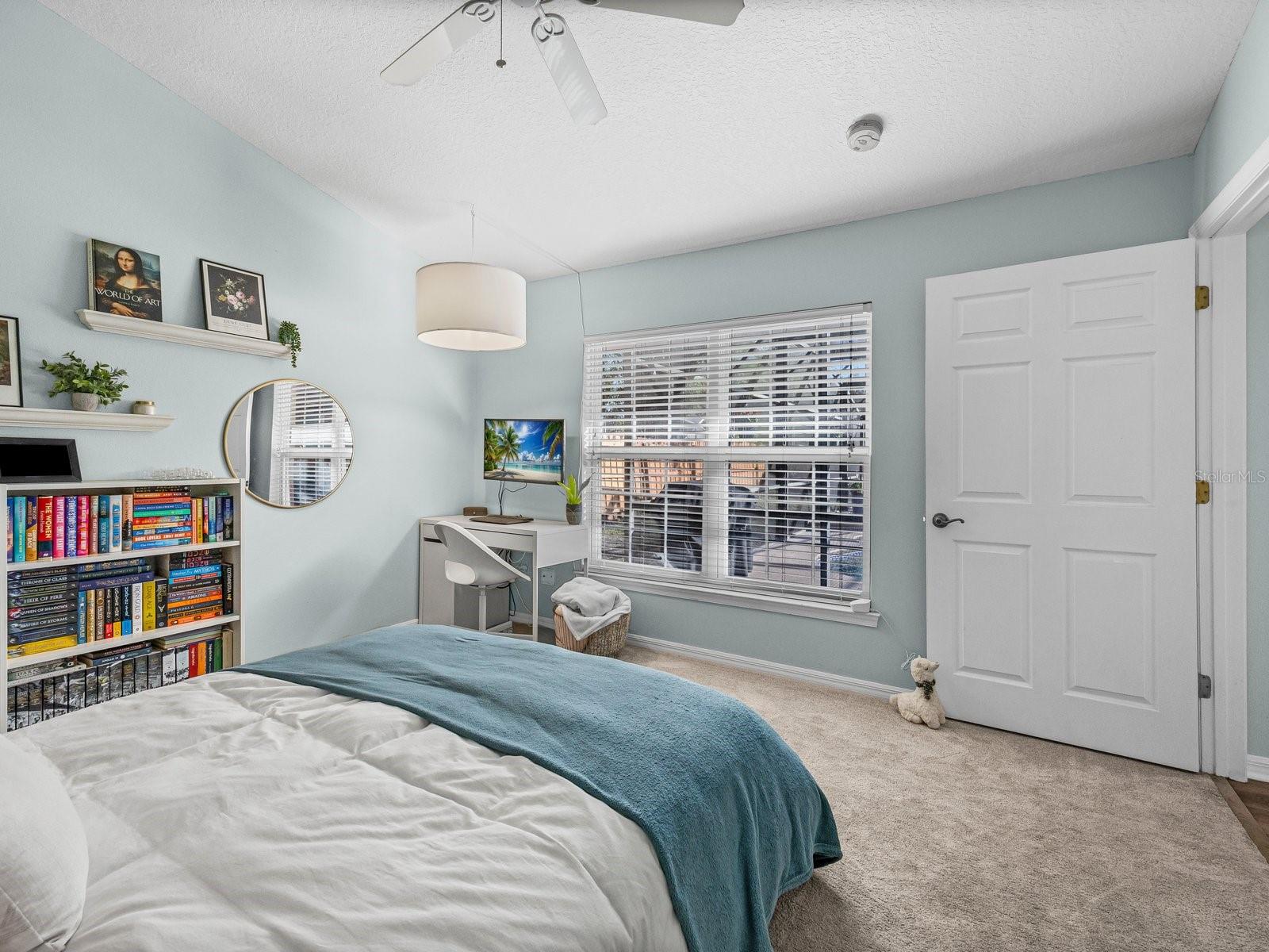 Image 32 of 48 For 709 Windwillow Circle