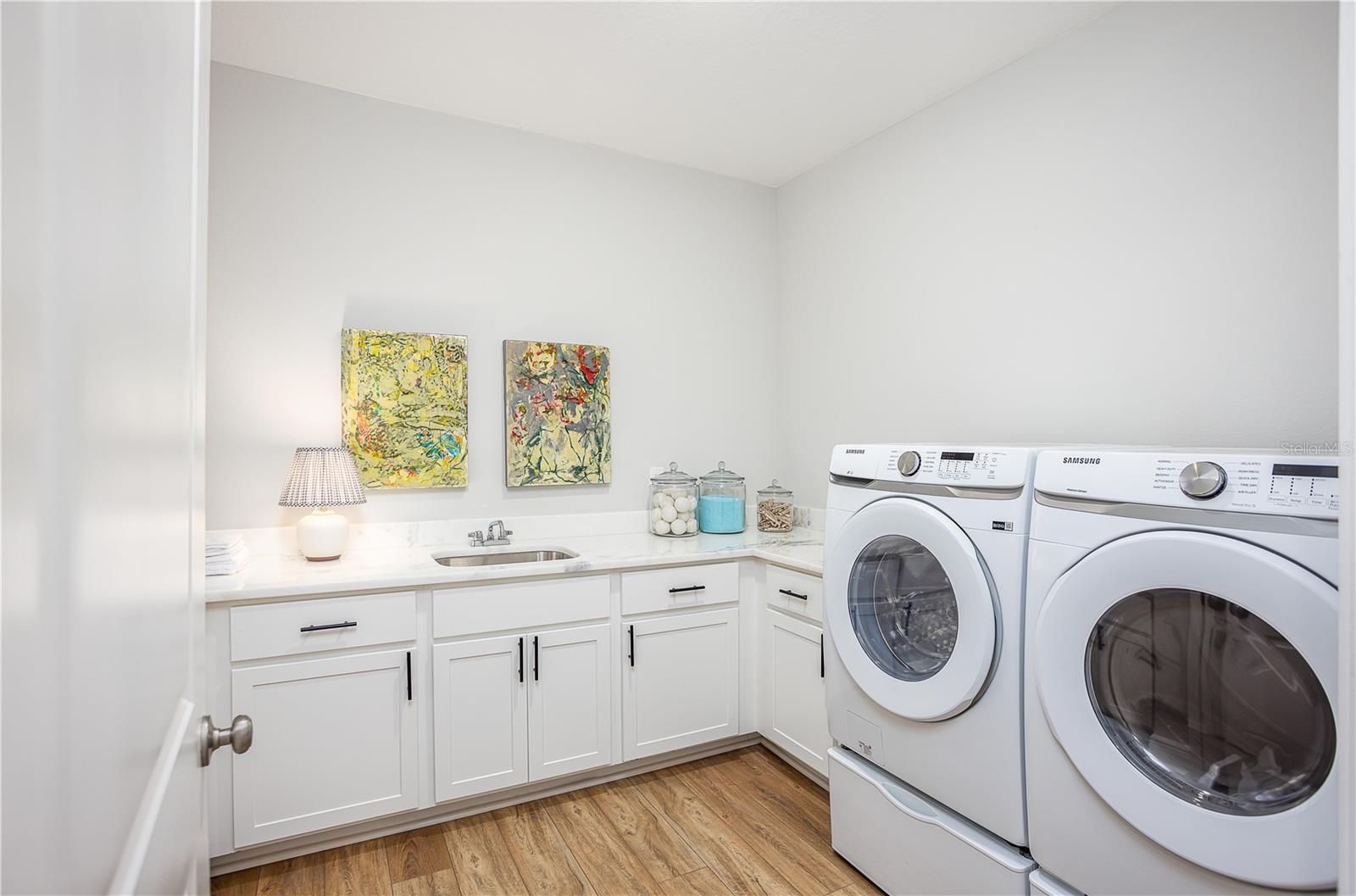 Listing photo id 29 for 10182 White Magnolia Square