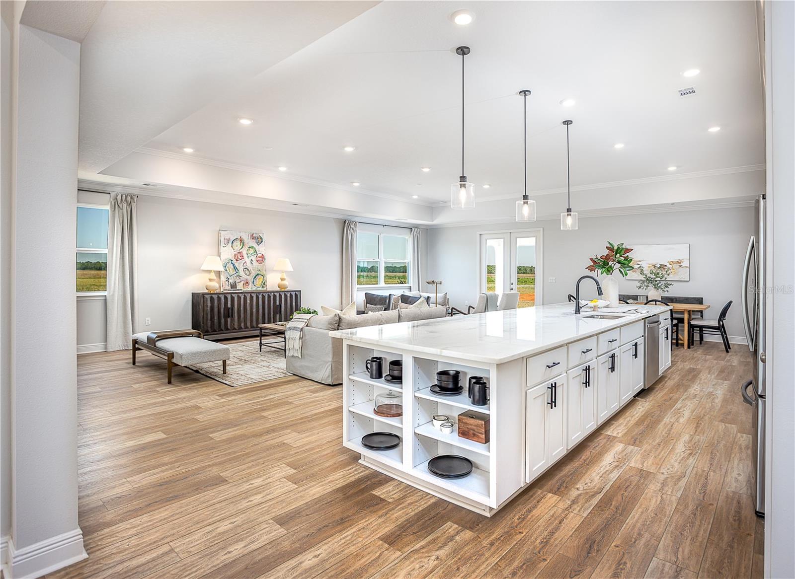 Image 4 of 28 For 10182 White Magnolia Square